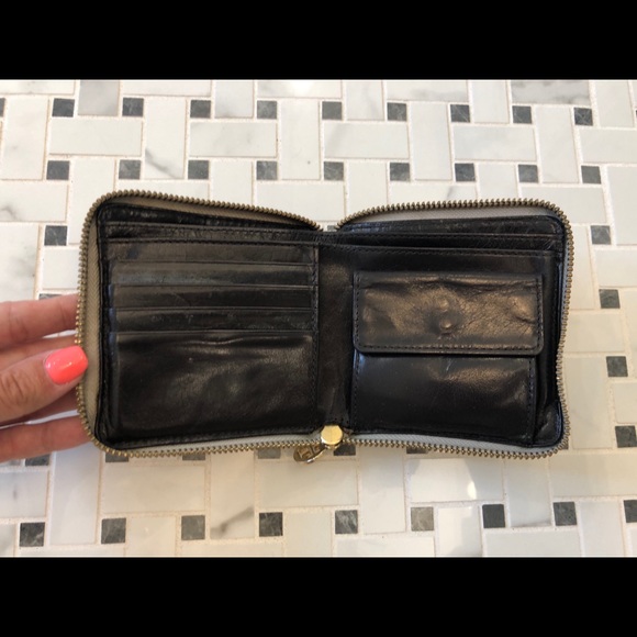 Tory Burch Metallic Leather zip wallet - Picture 5 of 6